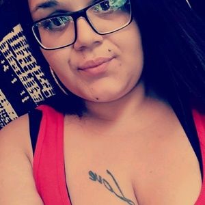 Meet your Posher, Idalissa